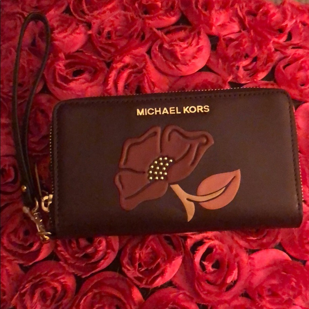 Michael Kors floral wristlet